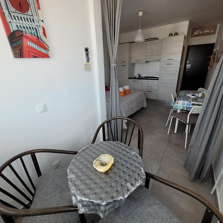 Rosato 2 Sea View Apartment Lignano Sabbiadoro Ngoại thất bức ảnh